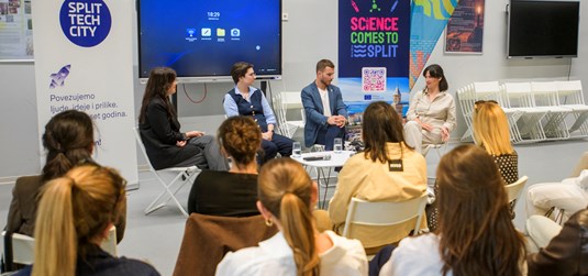 Gdje su djeca dok su “samo na mobitelu”? Odgovore smo našli na korisnom panelu
